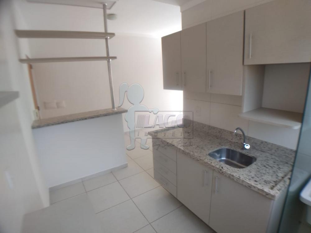 Alugar Apartamento / Padrão em Ribeirão Preto R$ 1.100,00 - Foto 4