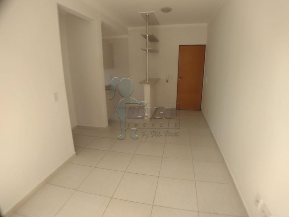 Alugar Apartamento / Padrão em Ribeirão Preto R$ 1.100,00 - Foto 2