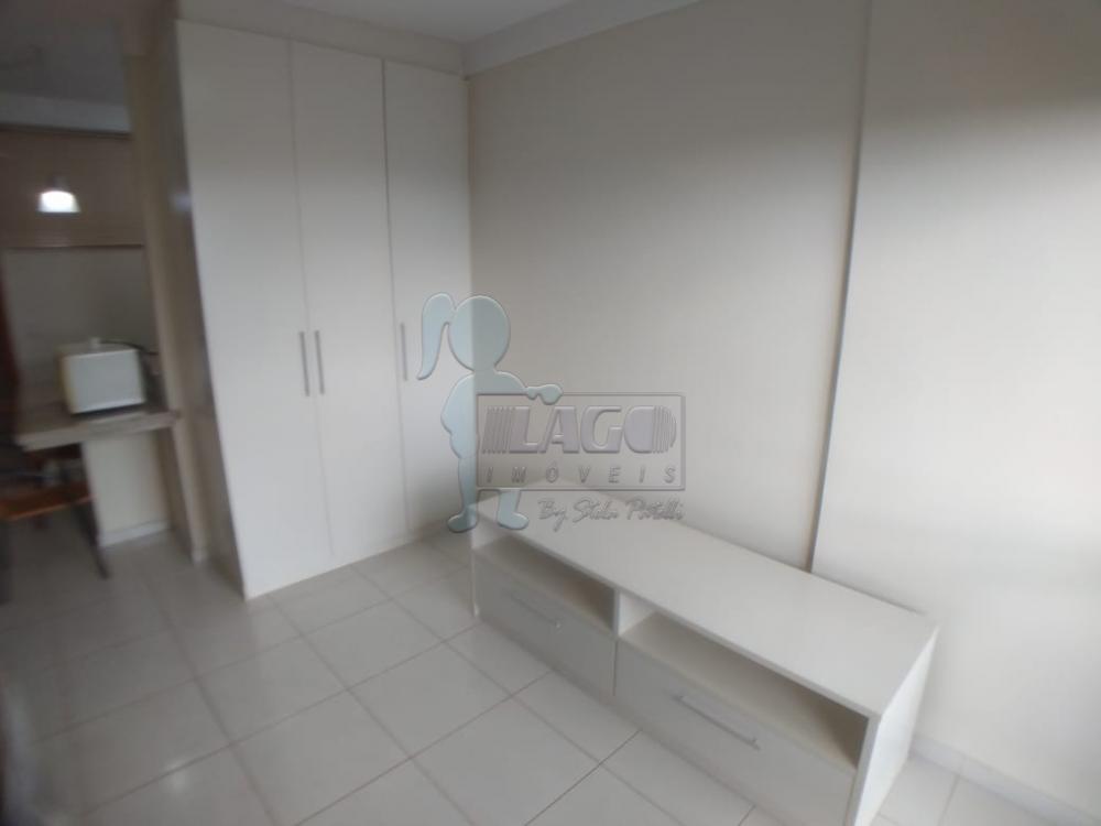 Alugar Apartamento / Padrão em Ribeirão Preto R$ 1.600,00 - Foto 5