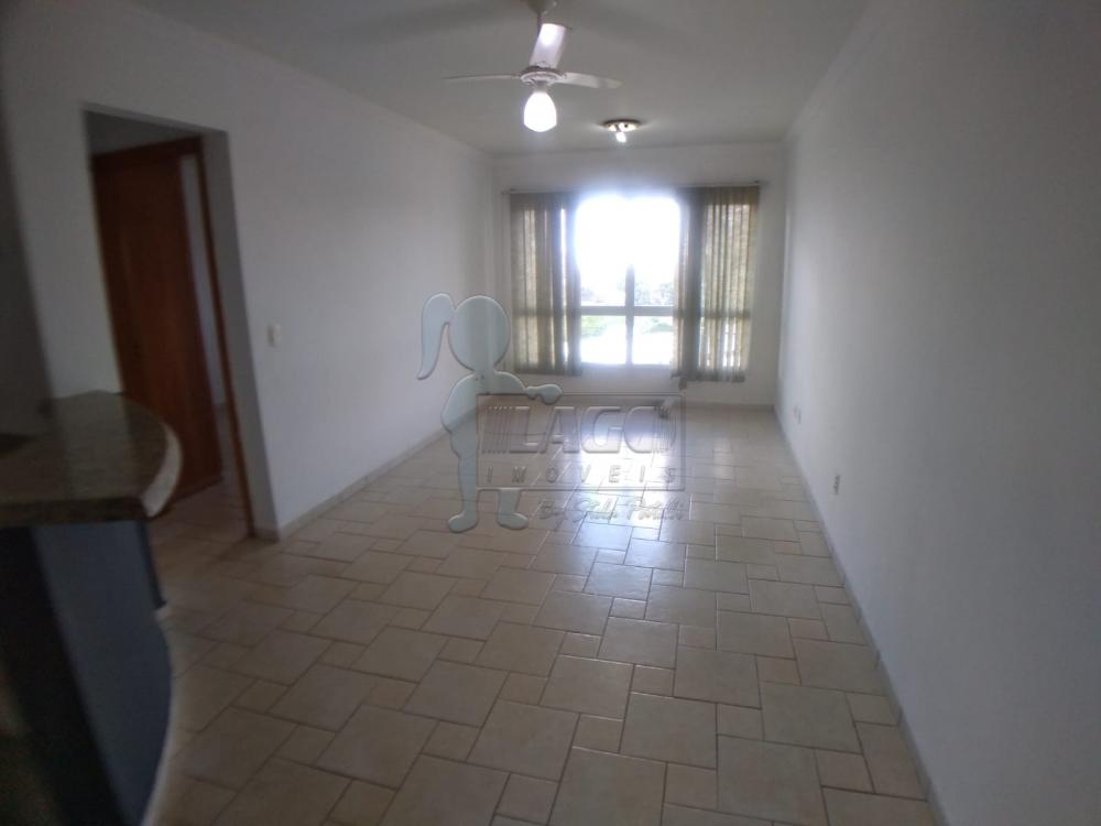 Alugar Apartamento / Padrão em Ribeirão Preto R$ 780,00 - Foto 1