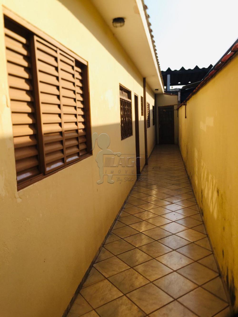 Alugar Casa / Padrão em Ribeirão Preto R$ 900,00 - Foto 3