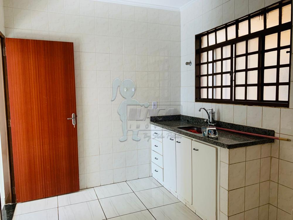 Alugar Apartamento / Padrão em Ribeirão Preto R$ 820,00 - Foto 3