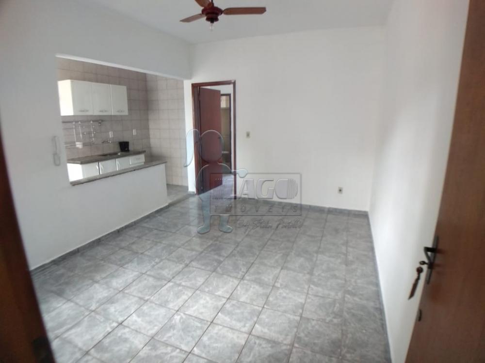 Alugar Apartamento / Padrão em Ribeirão Preto R$ 700,00 - Foto 2