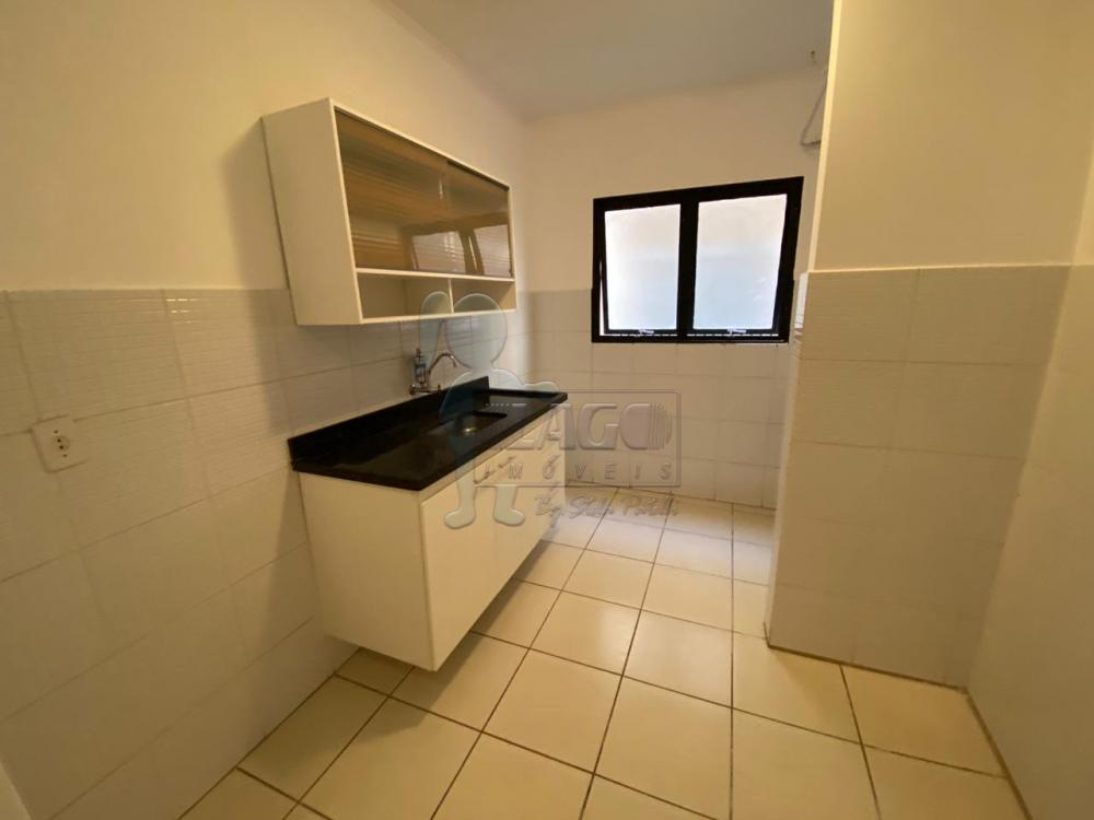 Alugar Apartamento / Padrão em Ribeirão Preto R$ 885,00 - Foto 3