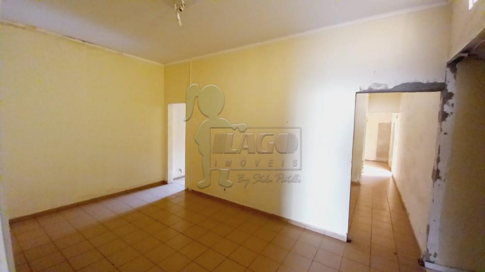 Alugar Casa / Padrão em Ribeirão Preto R$ 1.600,00 - Foto 1