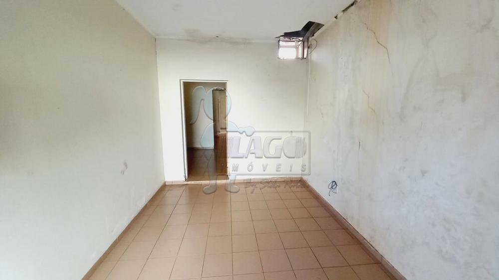 Alugar Casa / Padrão em Ribeirão Preto R$ 1.600,00 - Foto 2