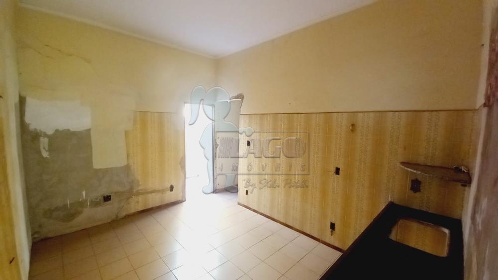 Alugar Casa / Padrão em Ribeirão Preto R$ 1.600,00 - Foto 9