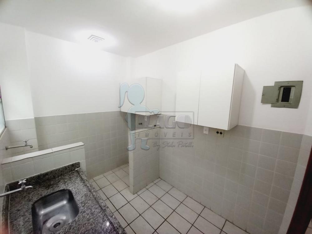 Alugar Apartamento / Padrão em Ribeirão Preto R$ 800,00 - Foto 4