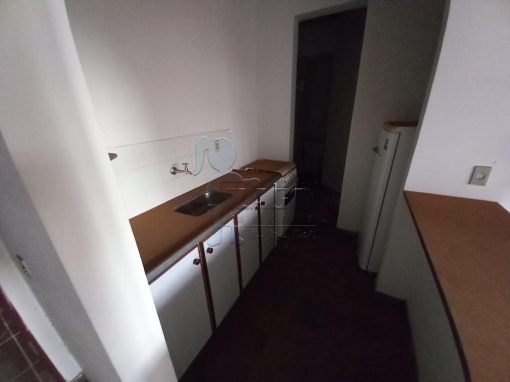 Alugar Apartamento / Padrão em Ribeirão Preto R$ 850,00 - Foto 4