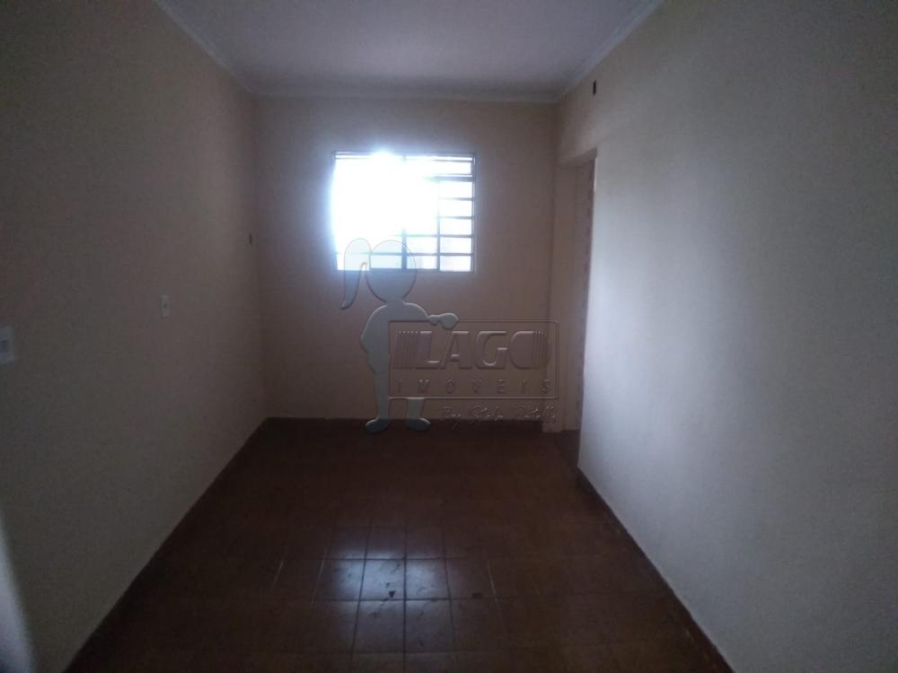 Alugar Casa / Padrão em Ribeirão Preto R$ 1.200,00 - Foto 2