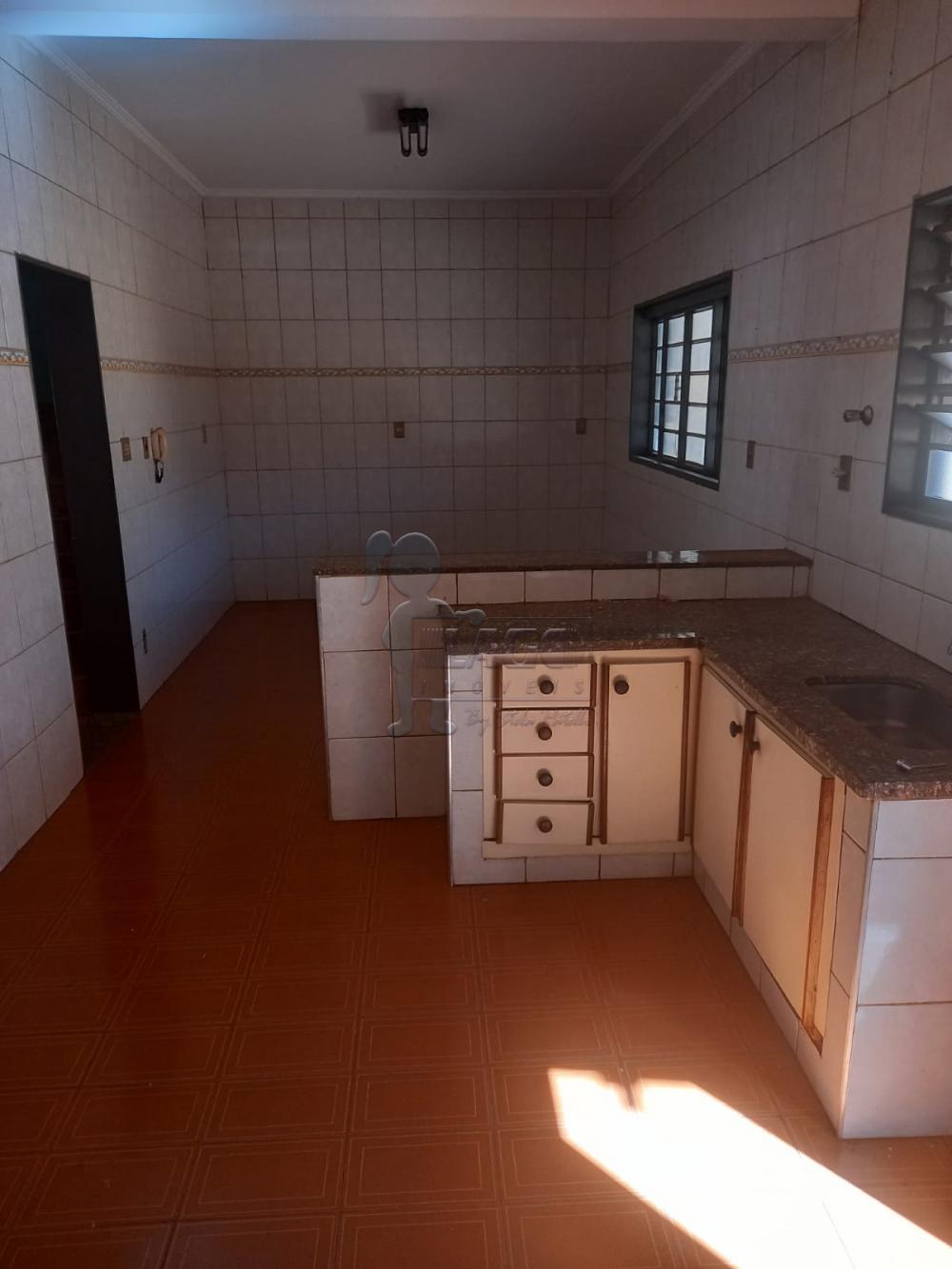 Alugar Casa / Padrão em Ribeirão Preto R$ 2.700,00 - Foto 2