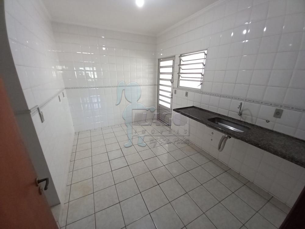 Alugar Apartamento / Padrão em Ribeirão Preto R$ 900,00 - Foto 4