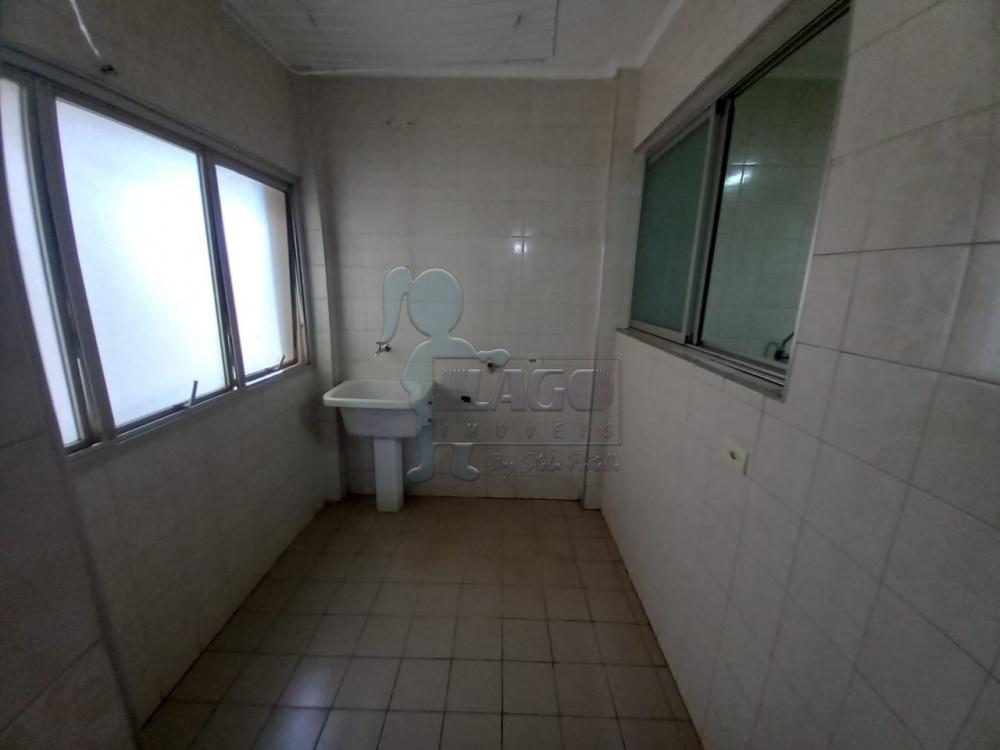 Alugar Apartamentos / Padrão em Ribeirão Preto R$ 1.800,00 - Foto 5