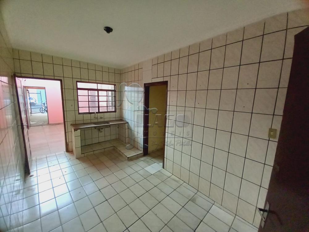 Alugar Casa / Padrão em Ribeirão Preto R$ 700,00 - Foto 4