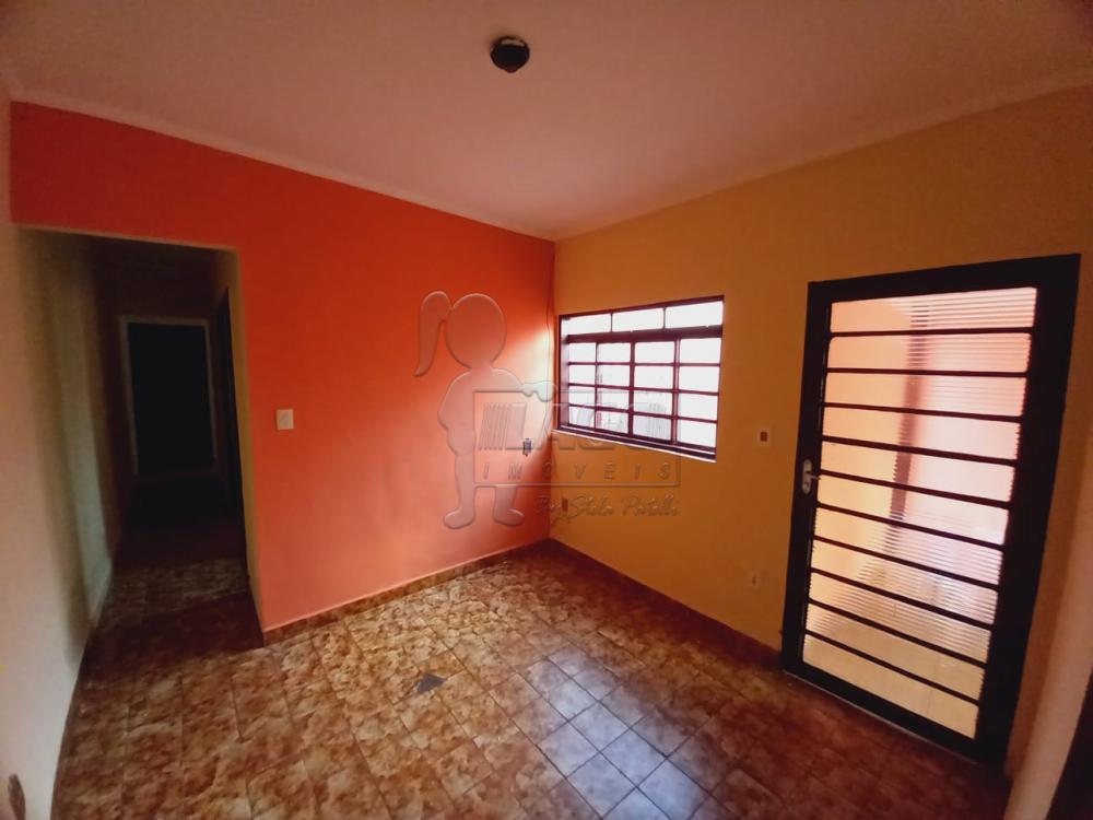 Alugar Casa / Padrão em Ribeirão Preto R$ 700,00 - Foto 2