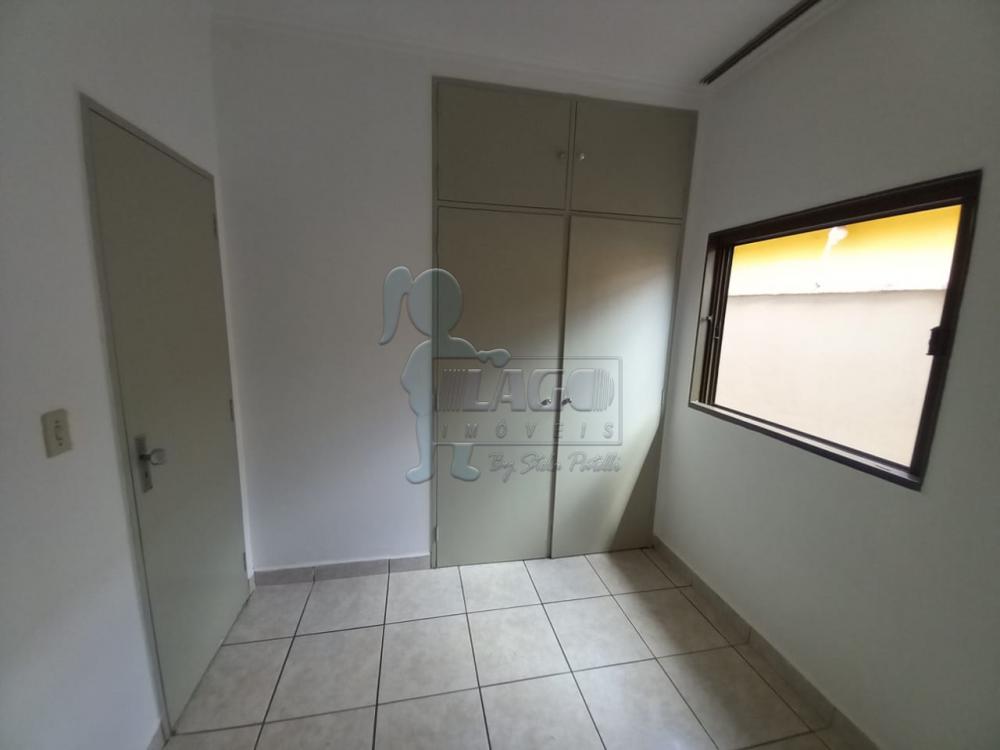 Alugar Casa / Padrão em Ribeirão Preto R$ 1.600,00 - Foto 8