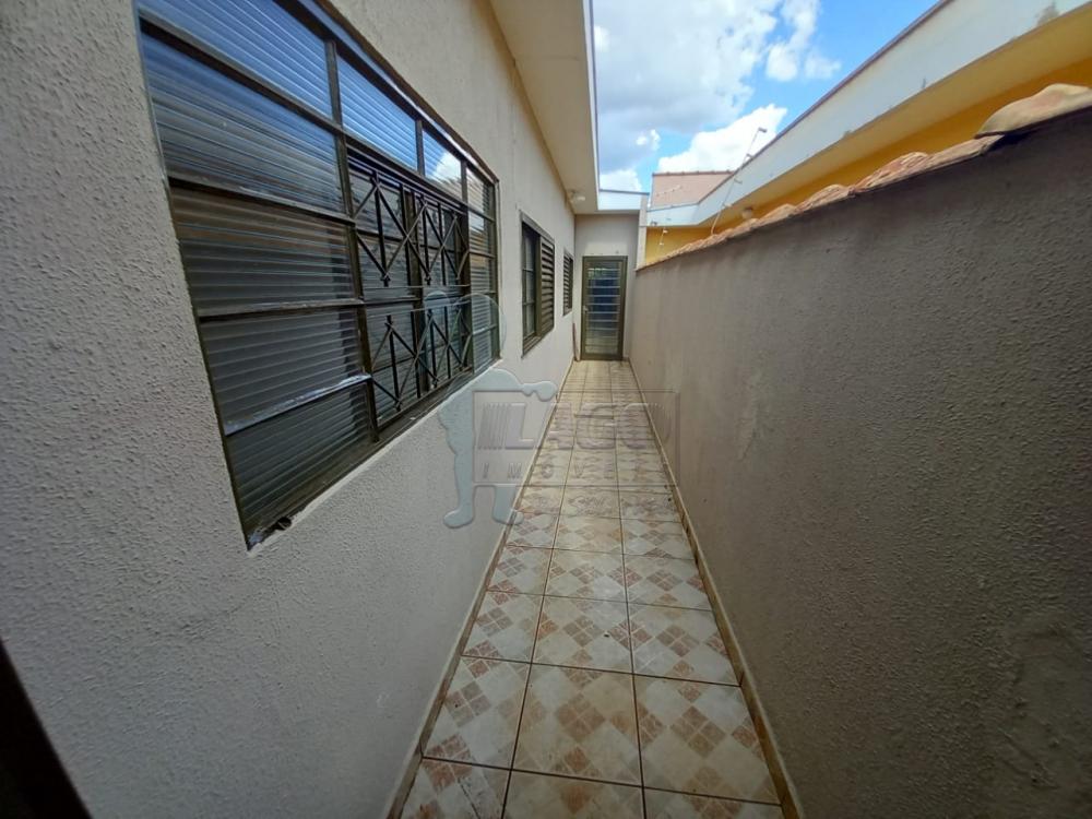 Alugar Casa / Padrão em Ribeirão Preto R$ 1.600,00 - Foto 14