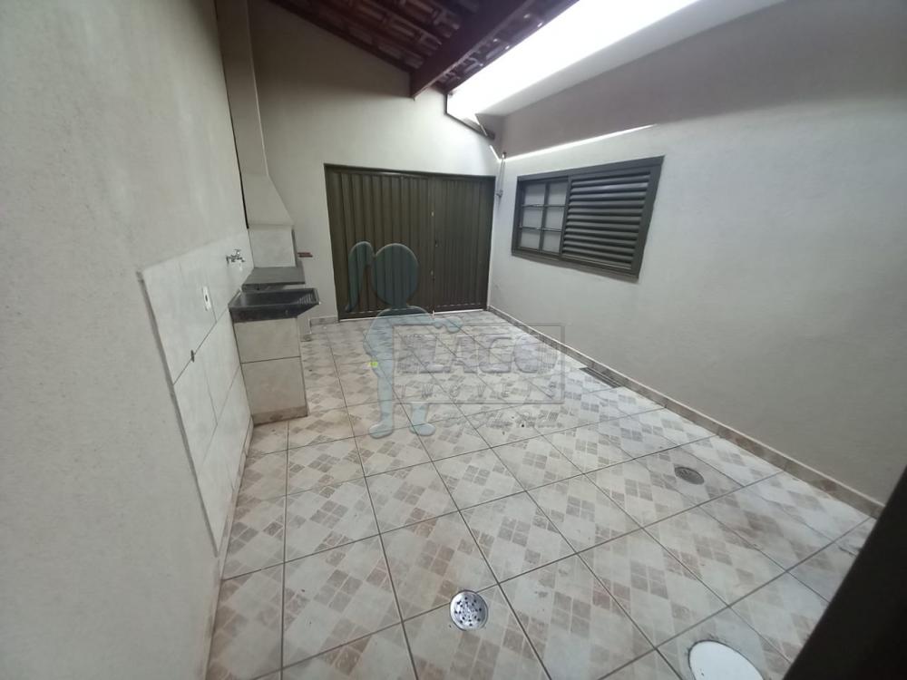 Alugar Casa / Padrão em Ribeirão Preto R$ 1.600,00 - Foto 15