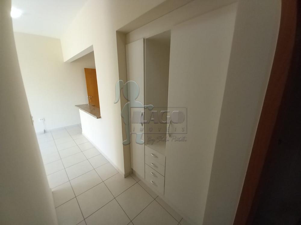 Alugar Apartamento / Padrão em Ribeirão Preto R$ 1.200,00 - Foto 10