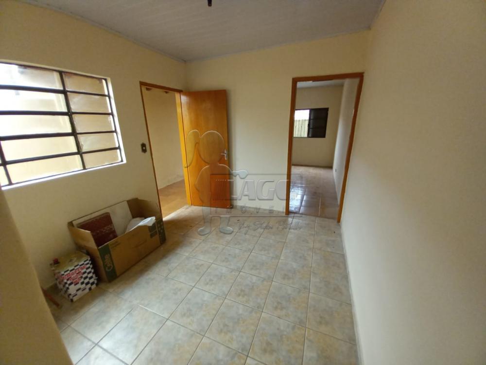 Alugar Casa / Padrão em Ribeirão Preto R$ 800,00 - Foto 10