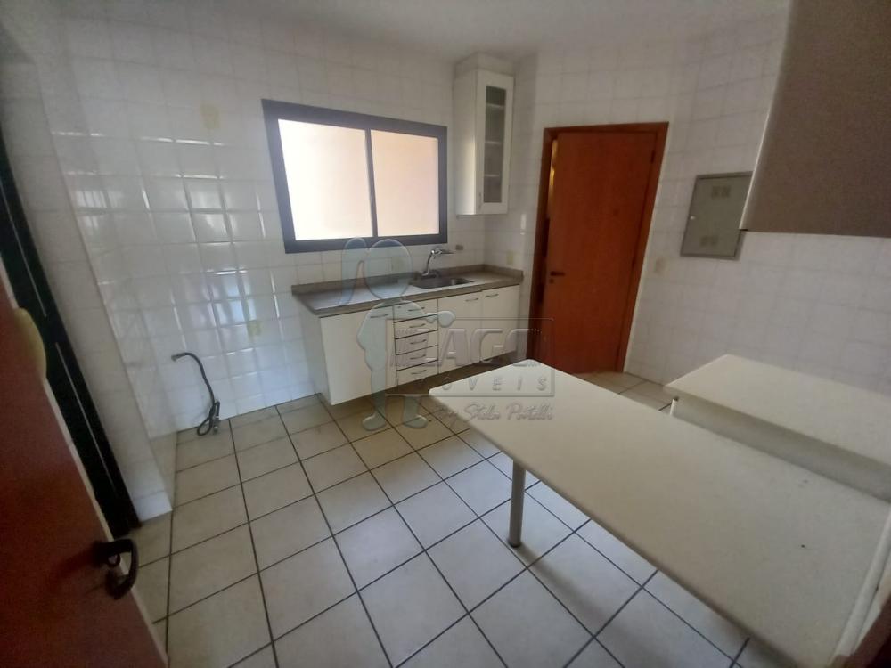 Alugar Apartamento / Padrão em Ribeirão Preto R$ 1.700,00 - Foto 3