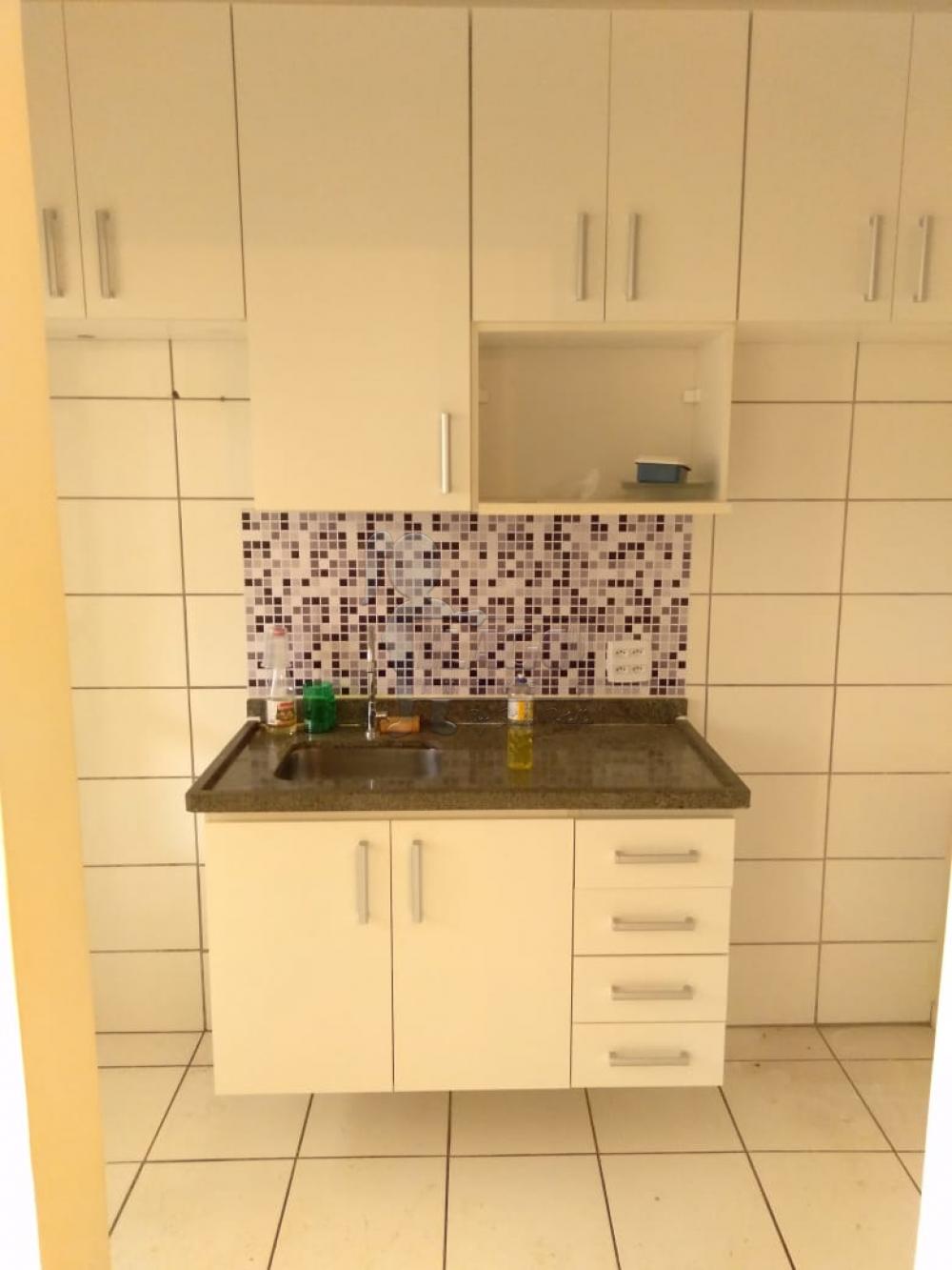 Alugar Apartamento / Padrão em Ribeirão Preto R$ 1.200,00 - Foto 3