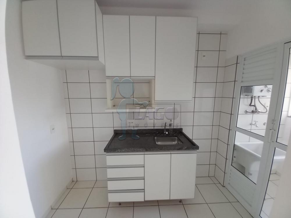 Alugar Apartamento / Padrão em Ribeirão Preto R$ 1.100,00 - Foto 3