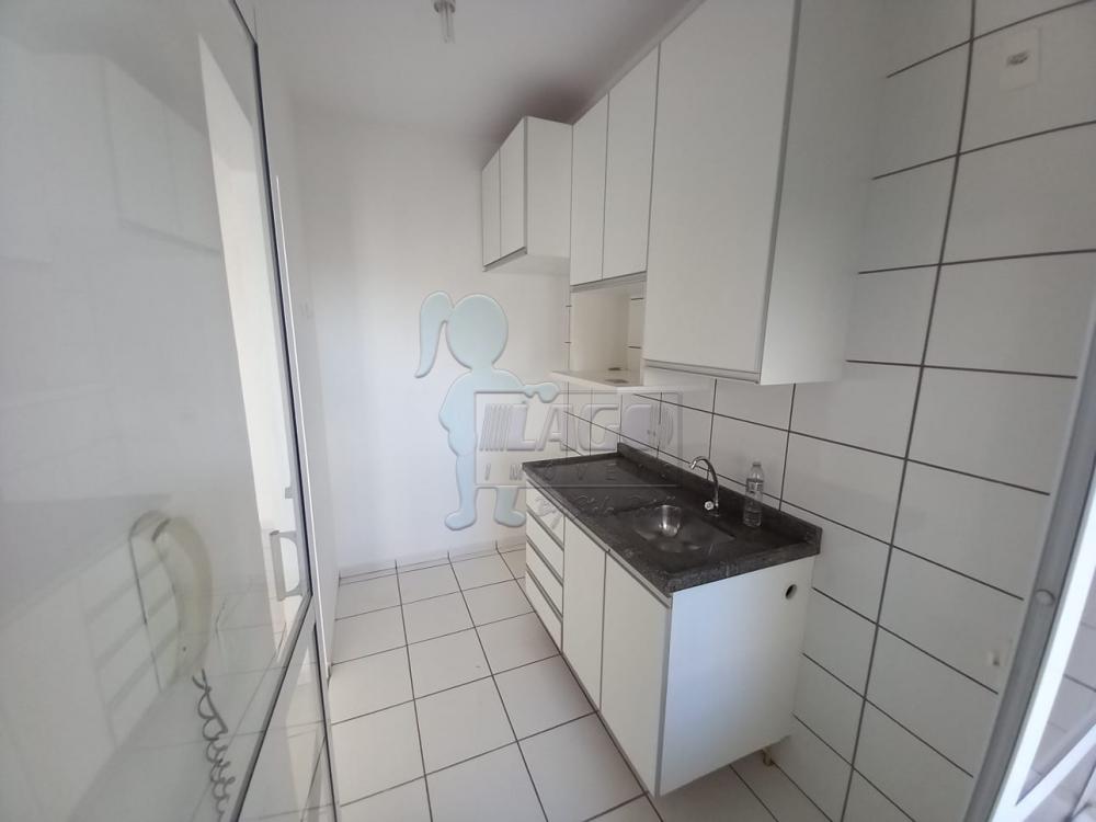 Alugar Apartamento / Padrão em Ribeirão Preto R$ 1.100,00 - Foto 4