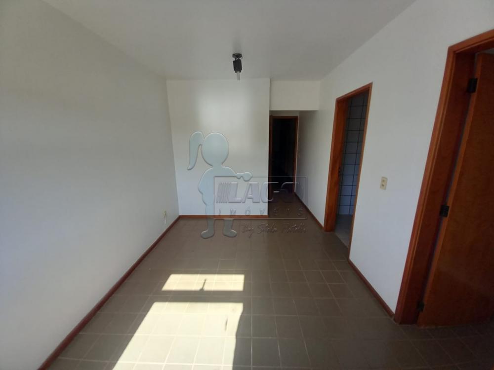 Alugar Apartamento / Padrão em Ribeirão Preto R$ 700,00 - Foto 2