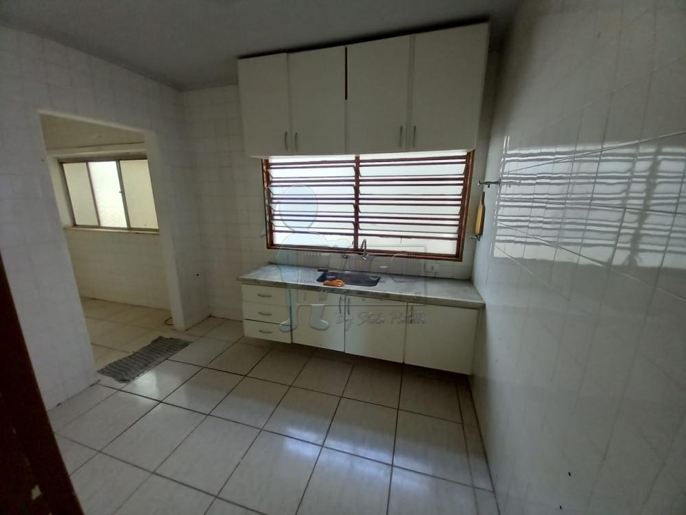 Alugar Apartamento / Padrão em Ribeirão Preto R$ 750,00 - Foto 3