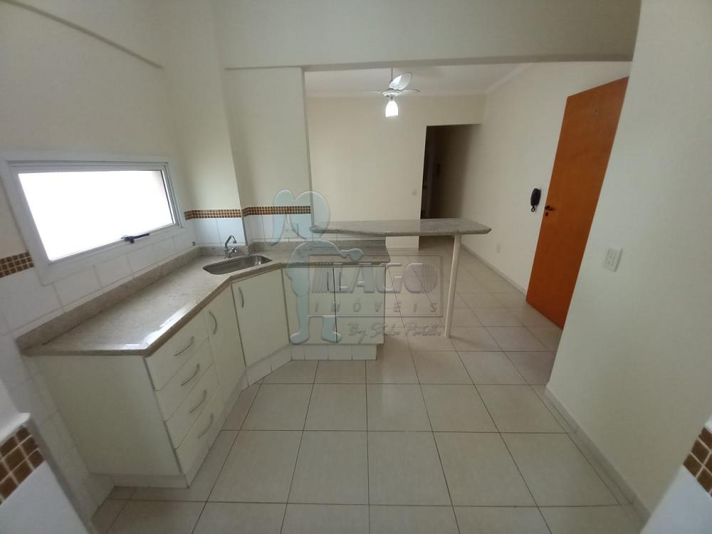 Alugar Apartamento / Padrão em Ribeirão Preto R$ 1.800,00 - Foto 3