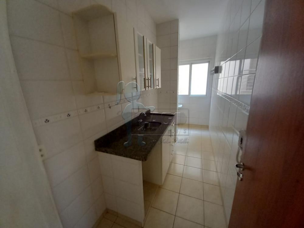 Alugar Apartamentos / Padrão em Ribeirão Preto R$ 1.350,00 - Foto 4