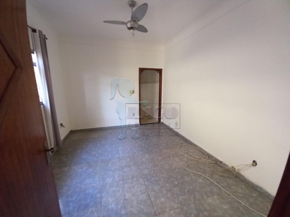 Alugar Casa / Padrão em Ribeirão Preto R$ 1.400,00 - Foto 2