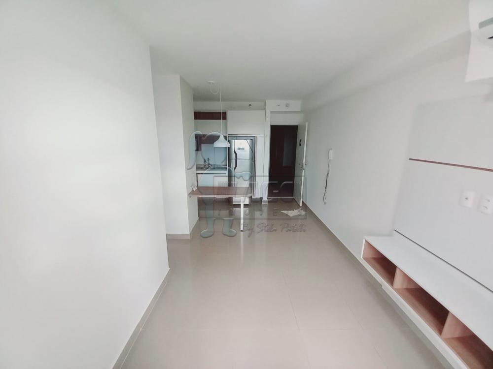 Alugar Apartamento / Padrão em Ribeirão Preto R$ 2.500,00 - Foto 4