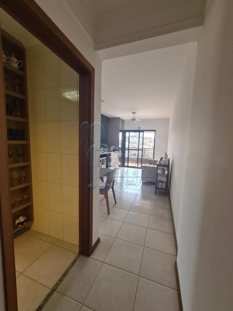 Alugar Apartamentos / Padrão em Ribeirão Preto R$ 2.950,00 - Foto 2