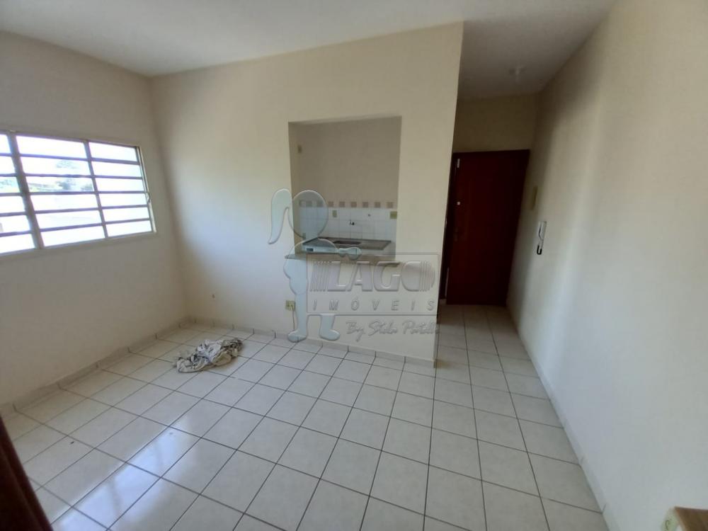 Alugar Apartamento / Padrão em Ribeirão Preto R$ 850,00 - Foto 2