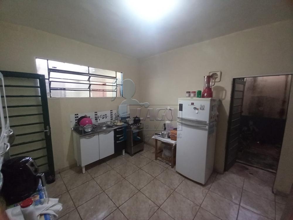 Alugar Casa / Padrão em Ribeirão Preto R$ 800,00 - Foto 5