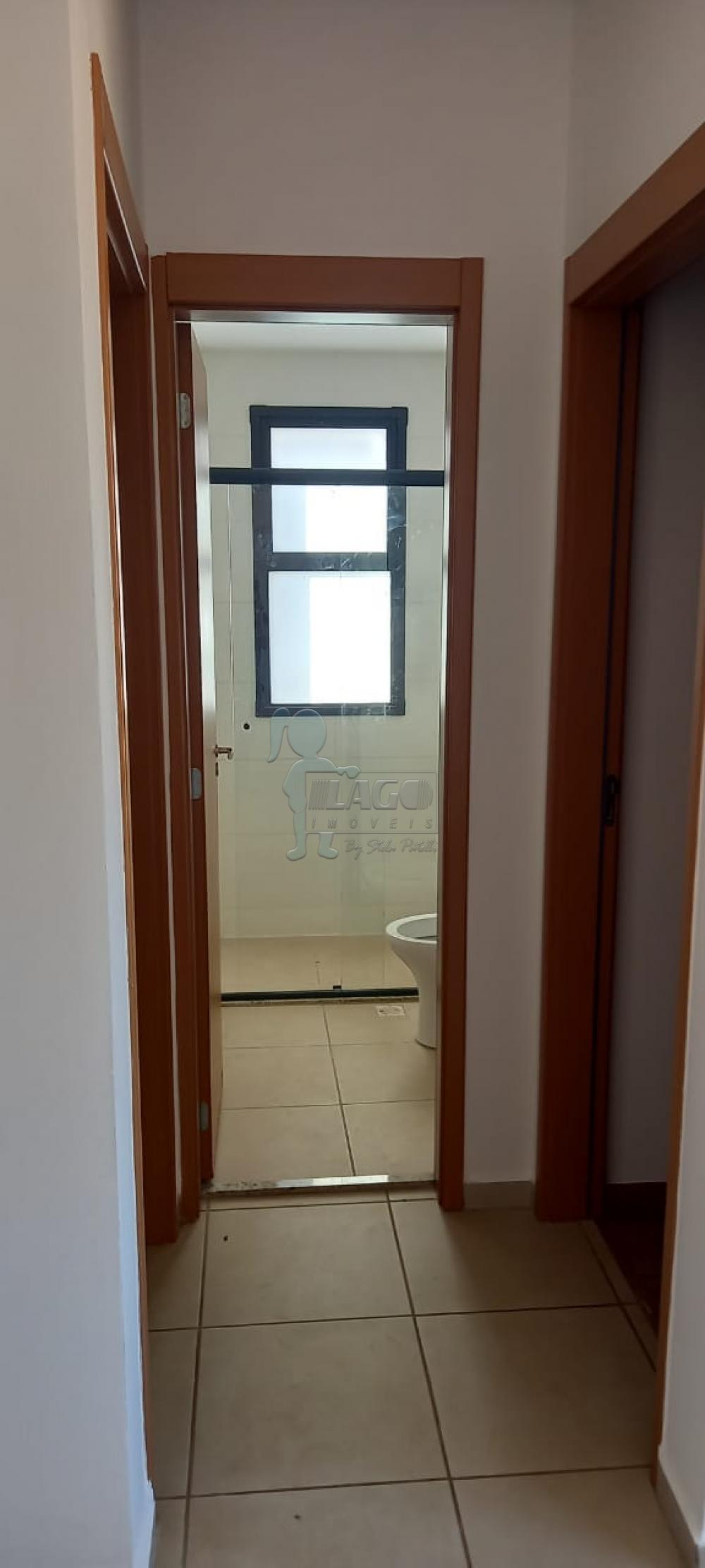 Alugar Apartamento / Padrão em Ribeirão Preto R$ 1.100,00 - Foto 4