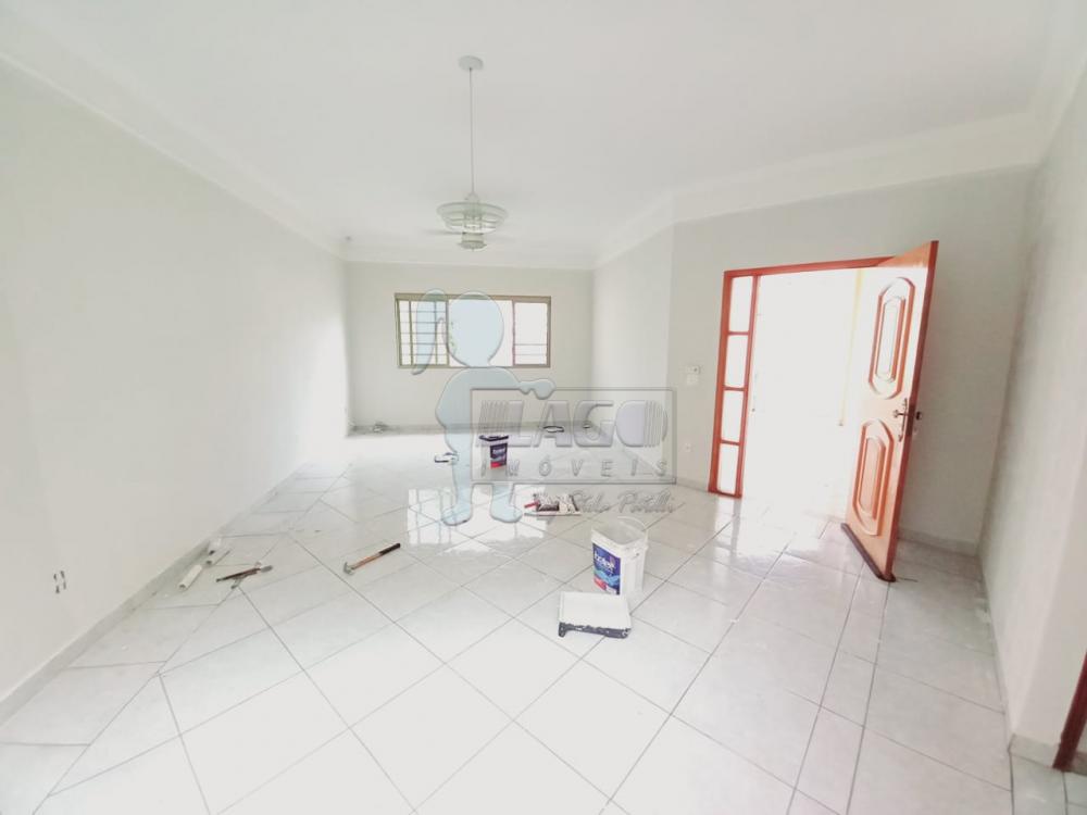 Alugar Casa / Padrão em Ribeirão Preto R$ 2.300,00 - Foto 1