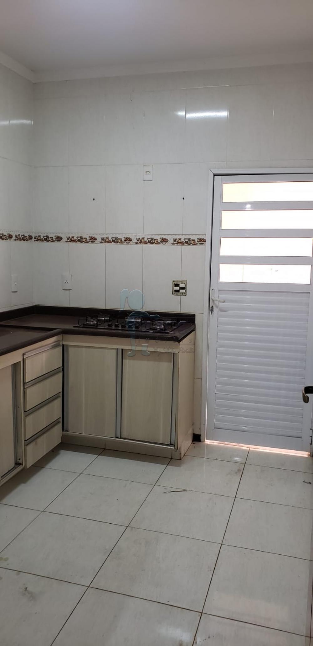 Alugar Casa / Padrão em Ribeirão Preto R$ 2.200,00 - Foto 3
