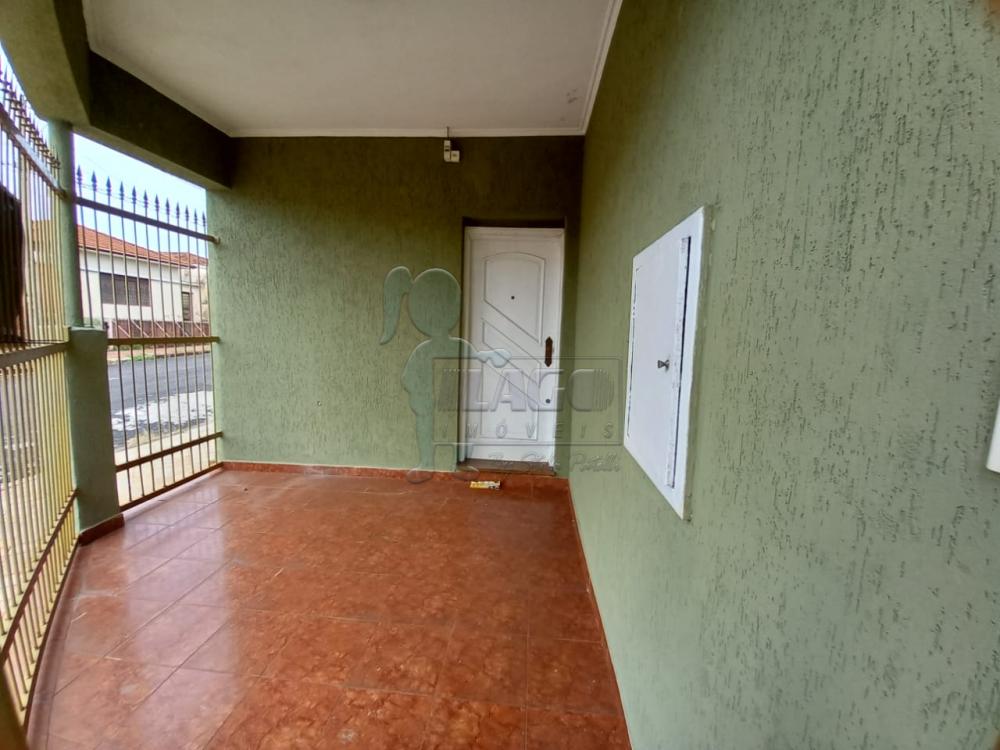 Alugar Casa / Padrão em Ribeirão Preto R$ 1.500,00 - Foto 1