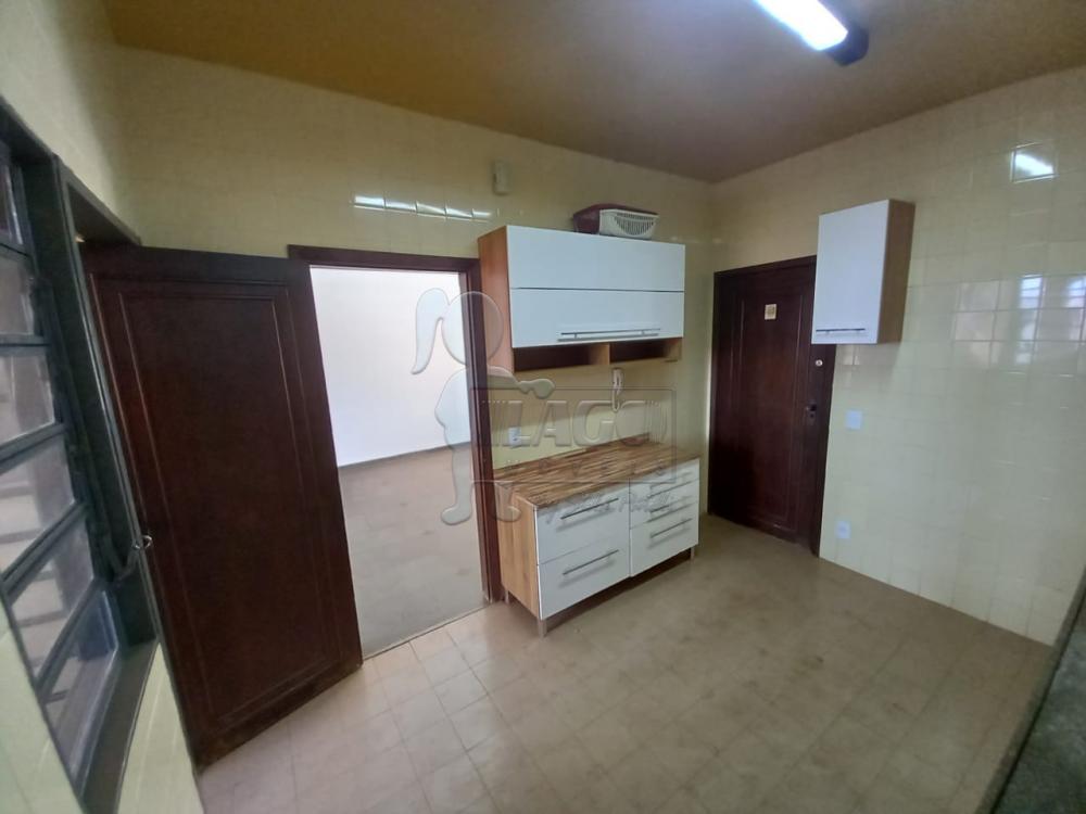 Alugar Apartamento / Padrão em Ribeirão Preto R$ 1.150,00 - Foto 4