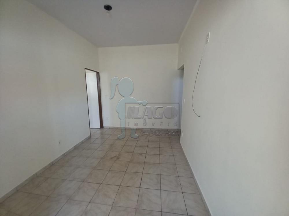 Alugar Casa / Padrão em Ribeirão Preto R$ 850,00 - Foto 1