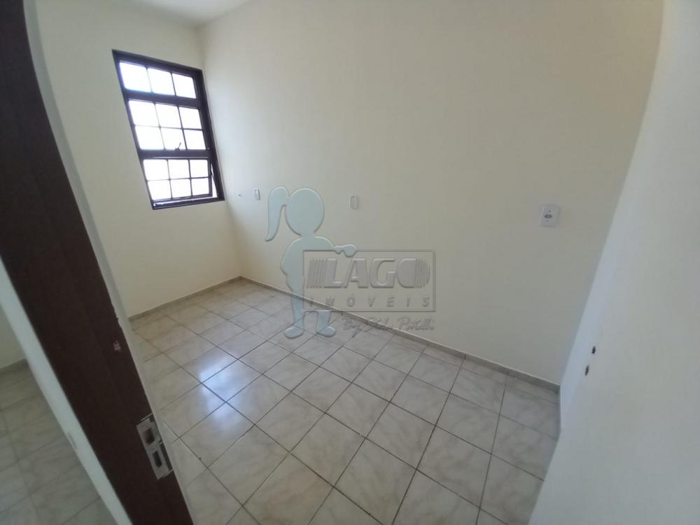 Alugar Casa / Padrão em Ribeirão Preto R$ 850,00 - Foto 3