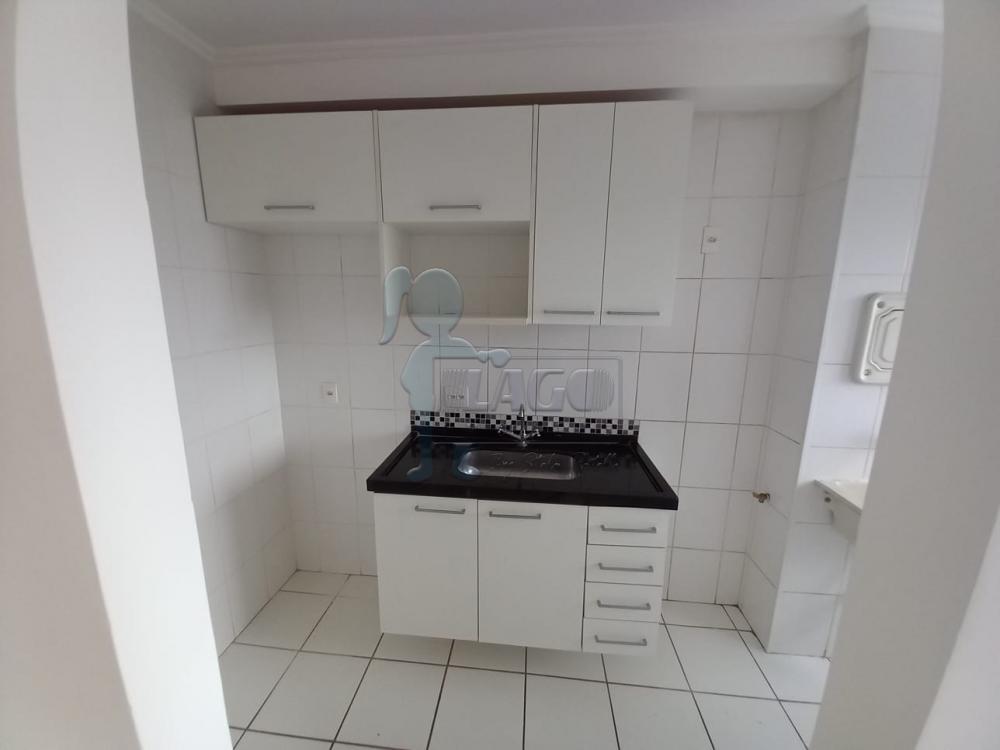 Alugar Apartamento / Padrão em Ribeirão Preto R$ 1.200,00 - Foto 2