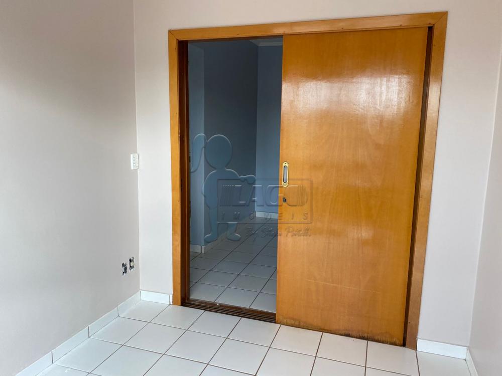 Alugar Apartamento / Padrão em Ribeirão Preto R$ 900,00 - Foto 5