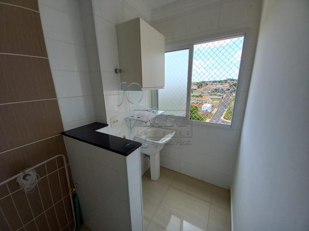 Alugar Apartamento / Padrão em Ribeirão Preto R$ 1.400,00 - Foto 3