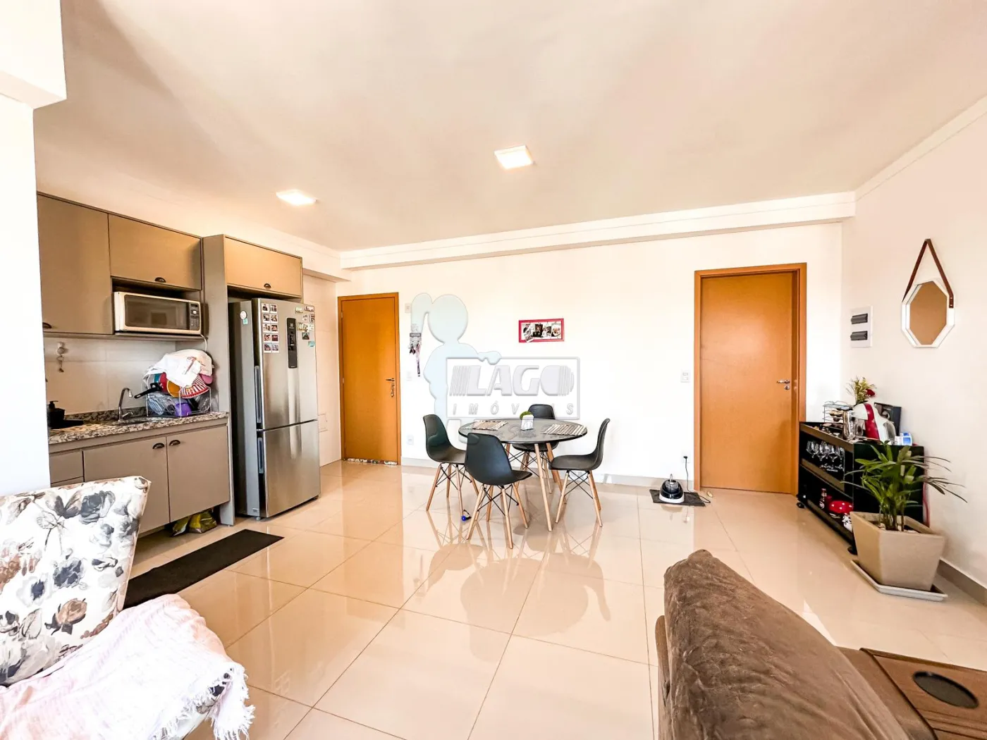 Alugar Apartamento / Padrão em Ribeirão Preto R$ 2.000,00 - Foto 4