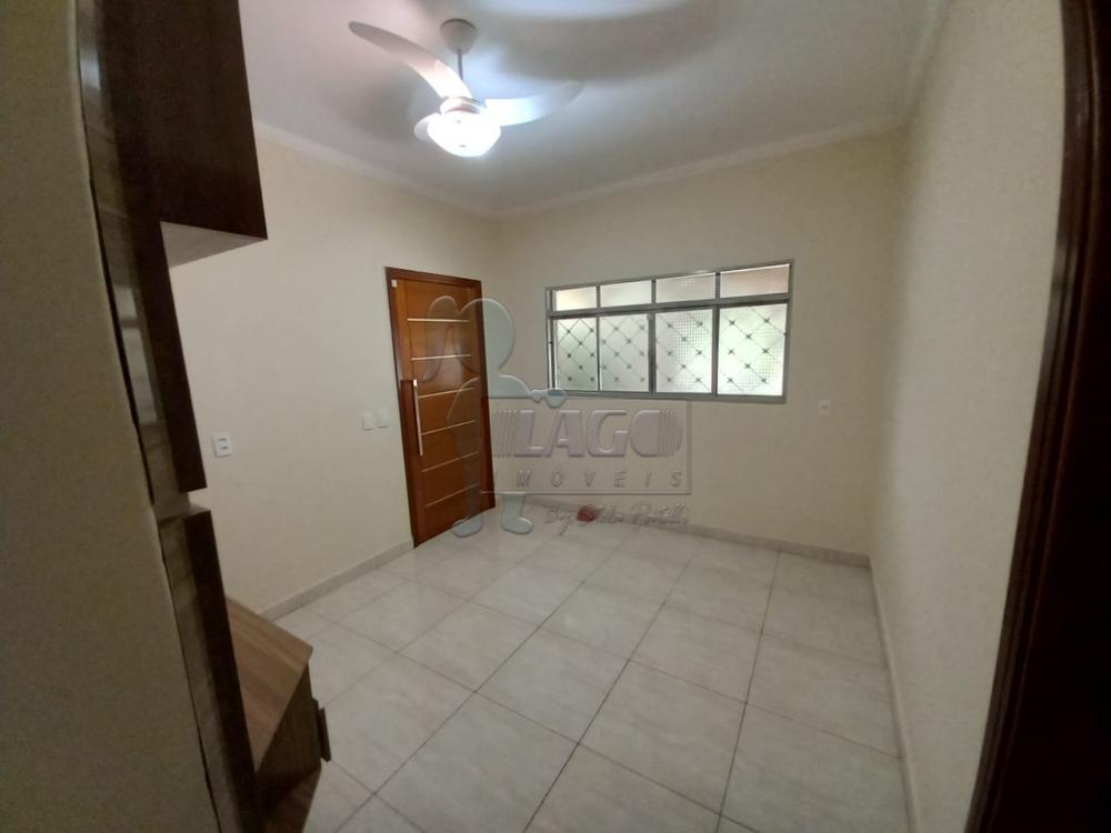 Alugar Casa / Padrão em Ribeirão Preto R$ 2.400,00 - Foto 3