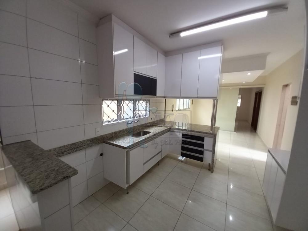 Alugar Casa / Padrão em Ribeirão Preto R$ 2.400,00 - Foto 9